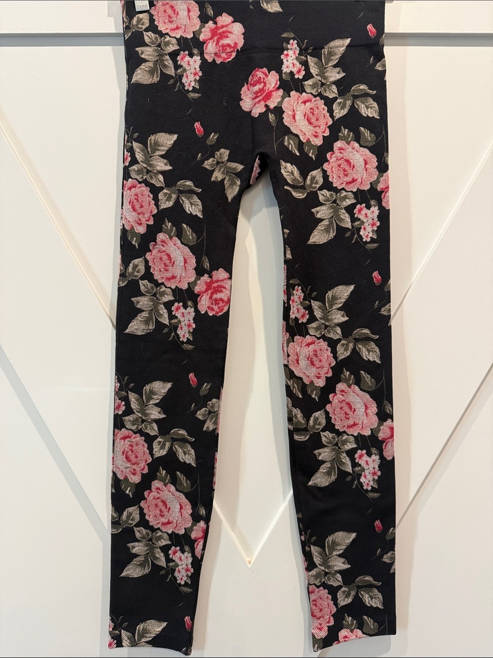 First Looks Black Leggings with Pink Rose Floral Print